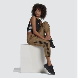 NWT ADIDAS ORIGINALS NYLON PANT SIZE 2XL